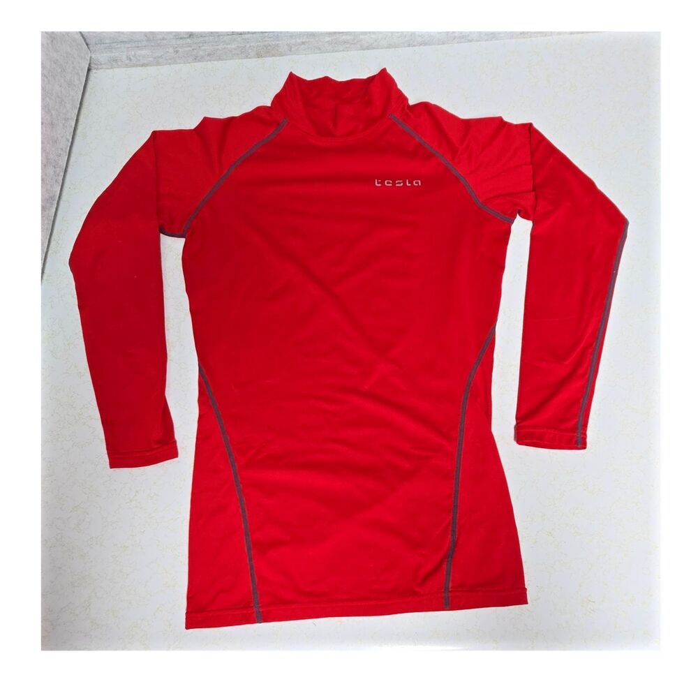 Tesla Men’s Red Long Sleeve Mock Neck Compression Stretch Pullover Top, M